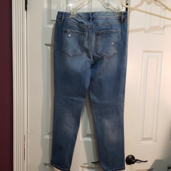 Jeans - Picture 1 of 2